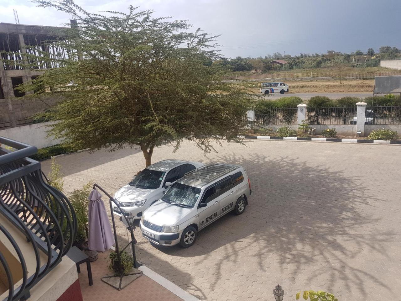 Mara Frontier Hotel Narok Экстерьер фото